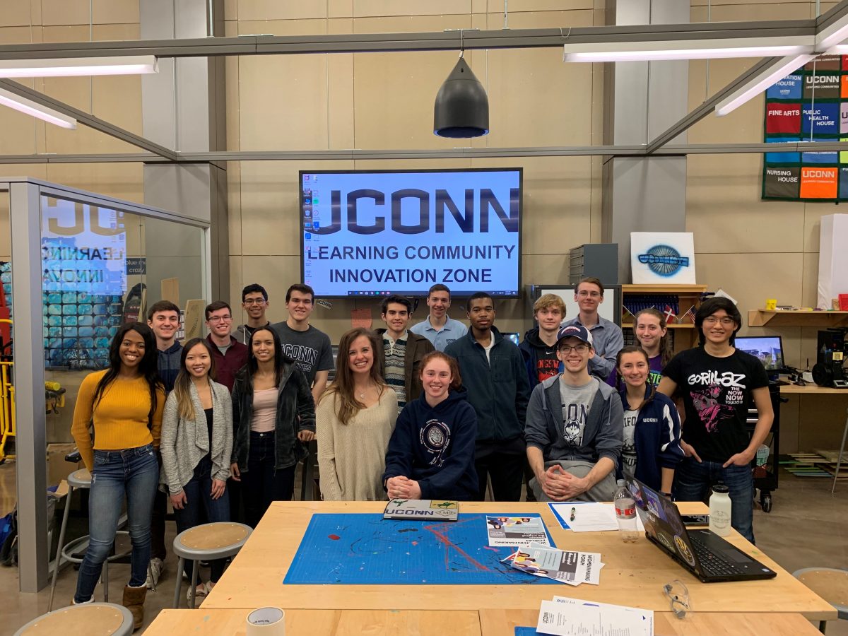 IZone Maker Mentors Innovation Zone